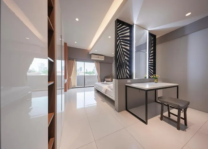 At 115 By Rompo Hotell 4*