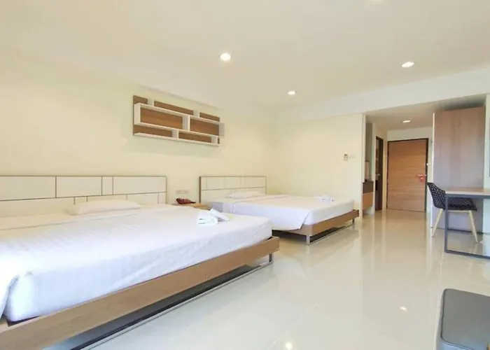 Hotel At 115 By Rompo Bangkok