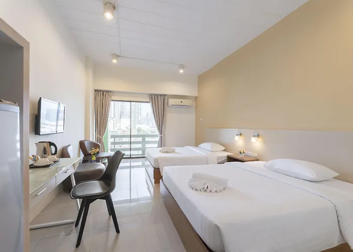 Hotel At 115 By Rompo
